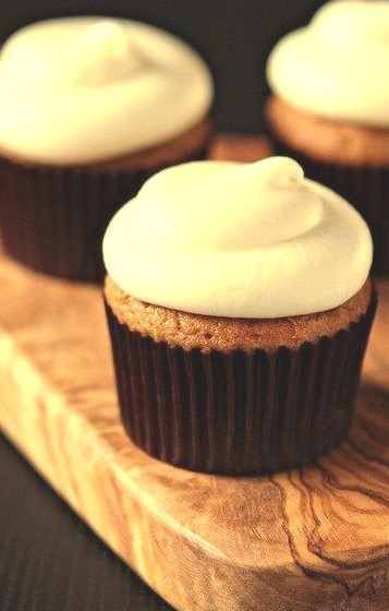 Pumpkin Spice Cupcakes on We Heart Ithttp