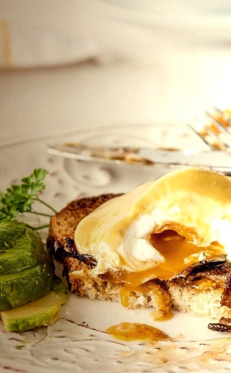 Vegetarian Eggs Benedic with Avocado Hollandaise